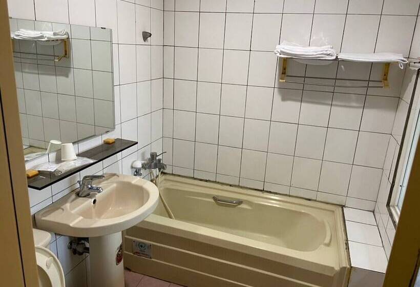 پانسیون Daydaymeworld