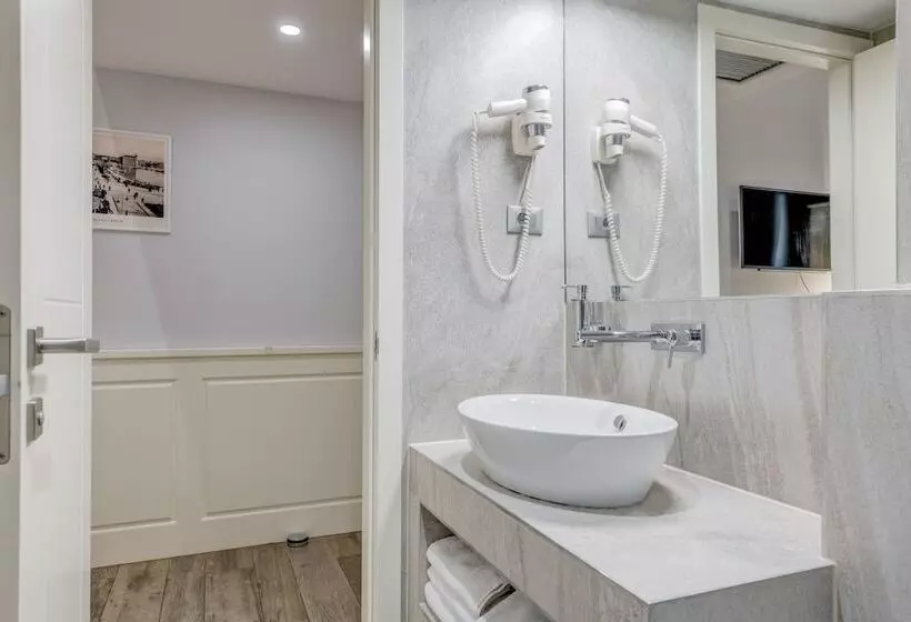 Pensão Roko Luxury Rooms