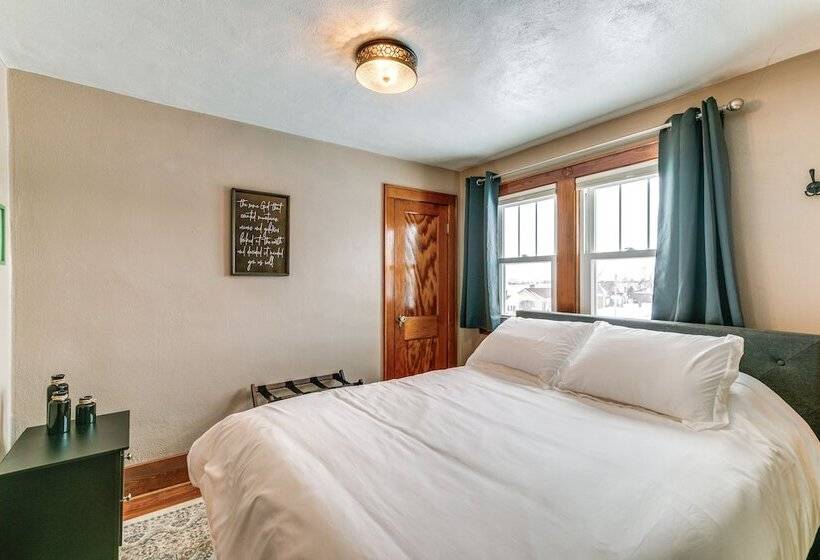 Quaint Howells Retreat Steps From Main Street!