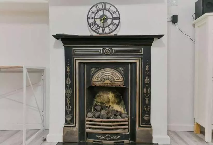 Residenssi Beckenham Place   Free Parking   Self Check In