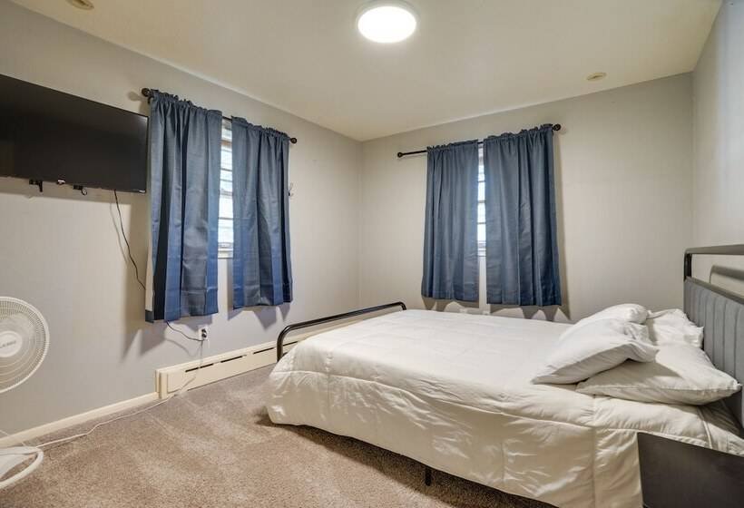 Spacious Stillwater Home W/ Fire Pit & Game Room!