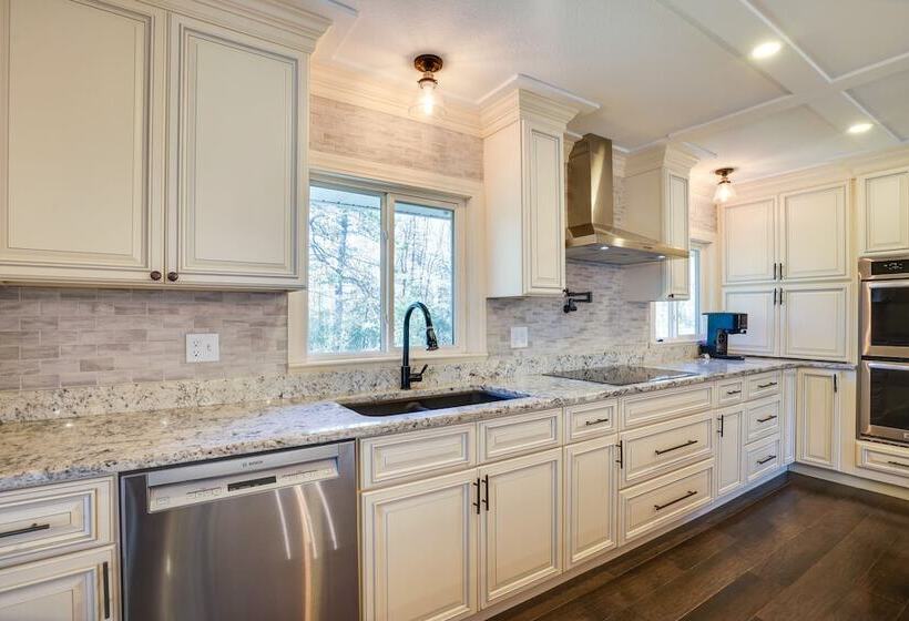 Spacious Stillwater Home W/ Fire Pit & Game Room!