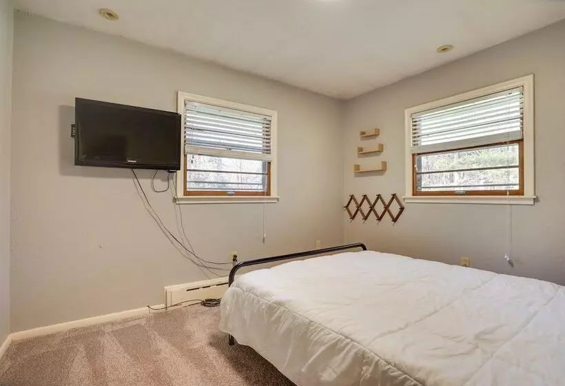 Spacious Stillwater Home W/ Fire Pit & Game Room!