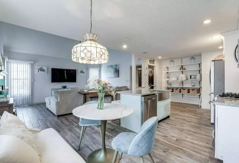 Family Friendly Stockbridge Home By Amphitheater!