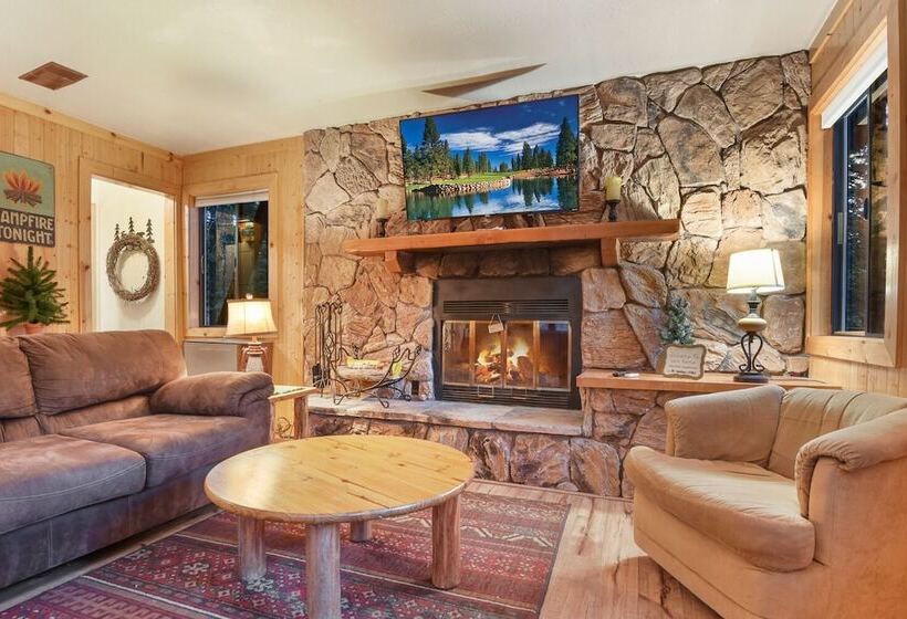 Tahoe Pines Cabin
