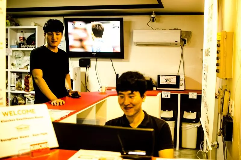 هاستل Kimchee Busan Downtown Guesthouse