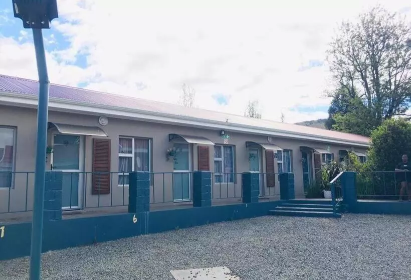 ベッドアンドブレックファースト Buxton Lodge Guesthouse