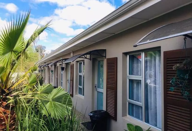 ベッドアンドブレックファースト Buxton Lodge Guesthouse