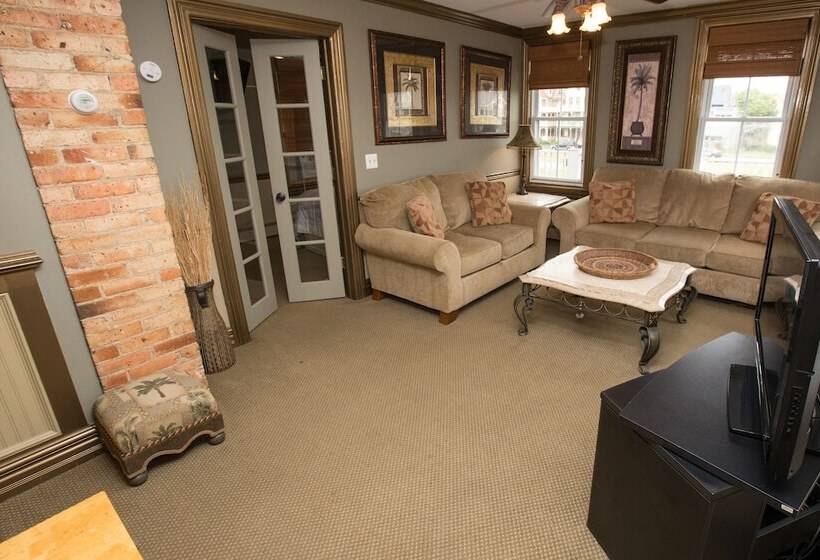 Bed and Breakfast Ocean View Inn