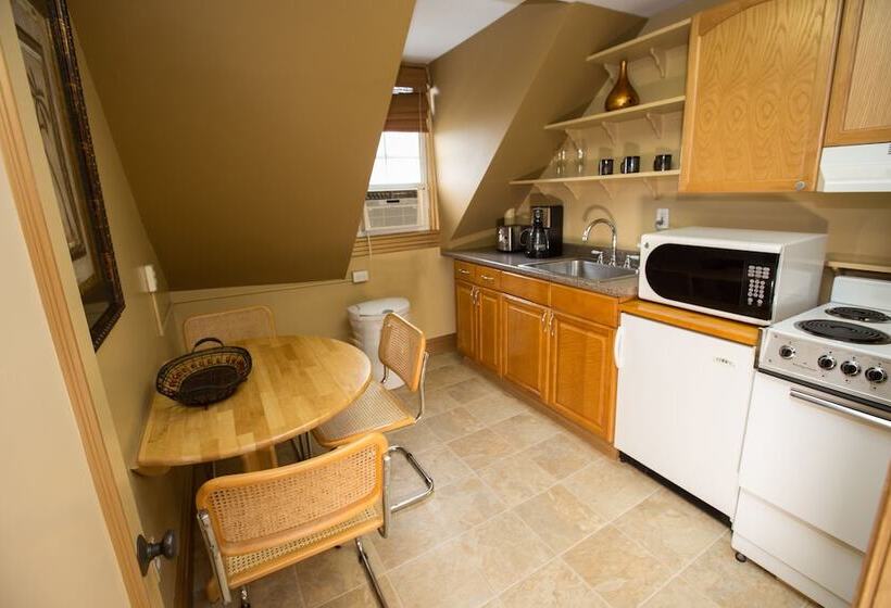 Bed and Breakfast Ocean View Inn