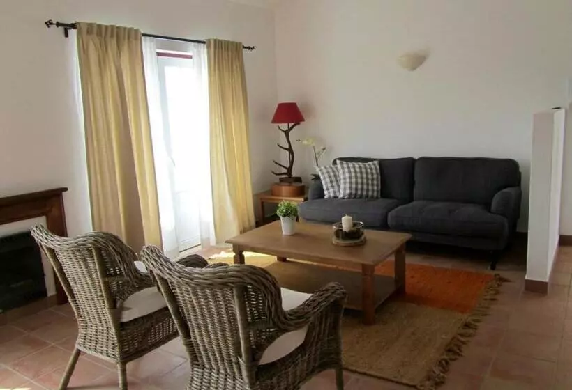 Casas De Mirobriga