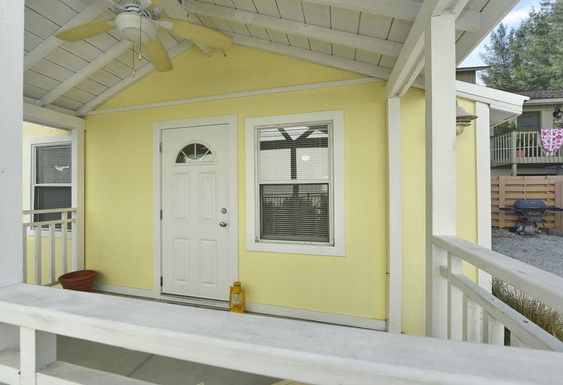 Cottage By The Sea By Beachside Management