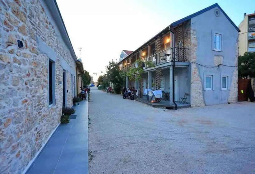 Guverna New City Accommodation