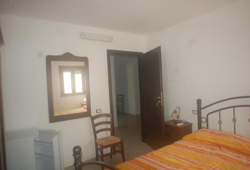 ホテル Affittacamere Peonia