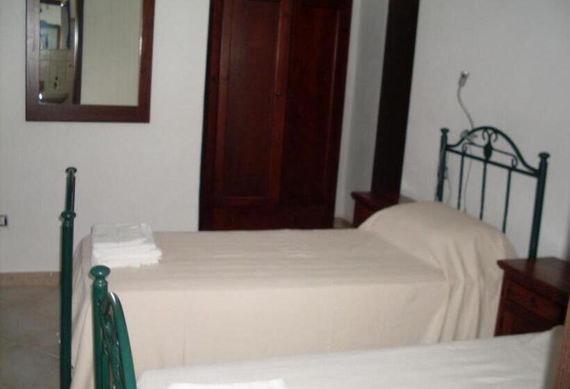 ホテル Affittacamere Peonia