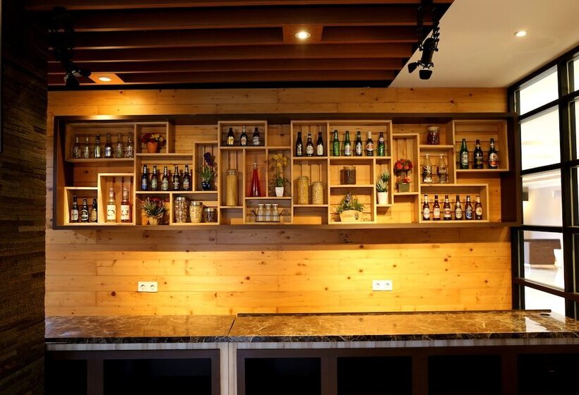 Grand Citihub Hotel @kajoetangan