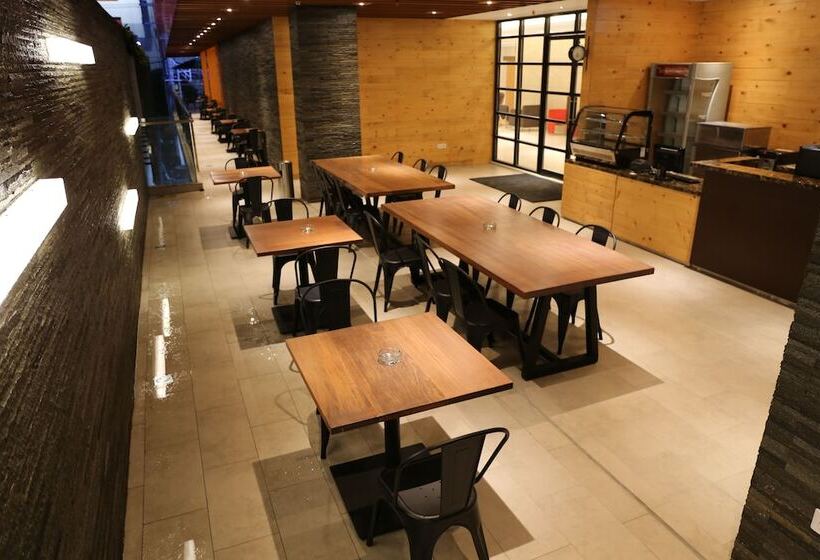 Grand Citihub Hotel @kajoetangan