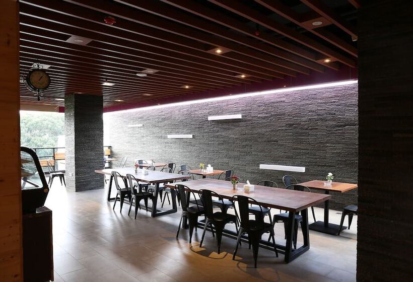 Grand Citihub Hotel @kajoetangan