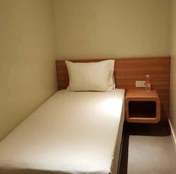 Grand Citihub Hotel @kajoetangan