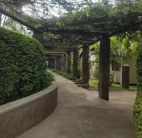 هتل Ufulu Gardens