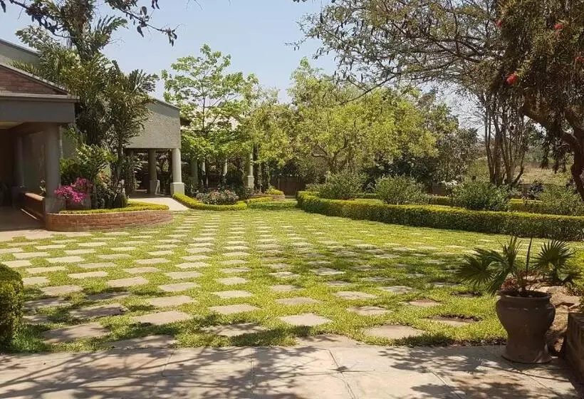 هتل Ufulu Gardens