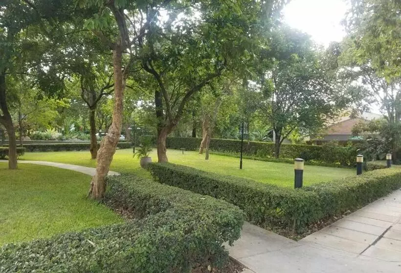 هتل Ufulu Gardens