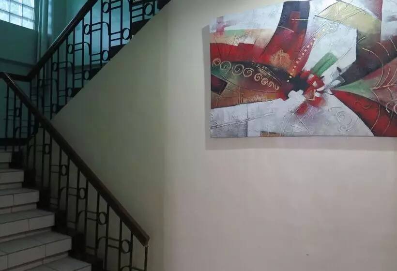 ペンション Iloilo Budget Inn  Jaro