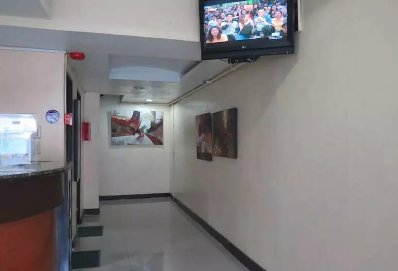ペンション Iloilo Budget Inn  Jaro