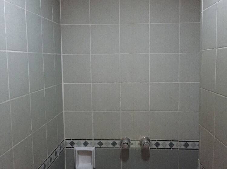 بنسيون Iloilo Budget Inn  Jaro