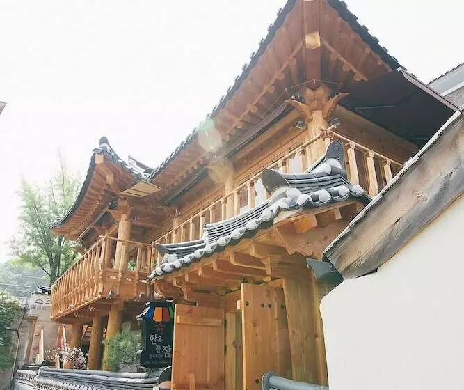 Majatalo Laon Hanok Gguljam