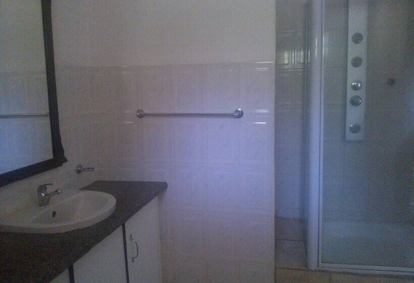 Пансион Luxury Wild Inn