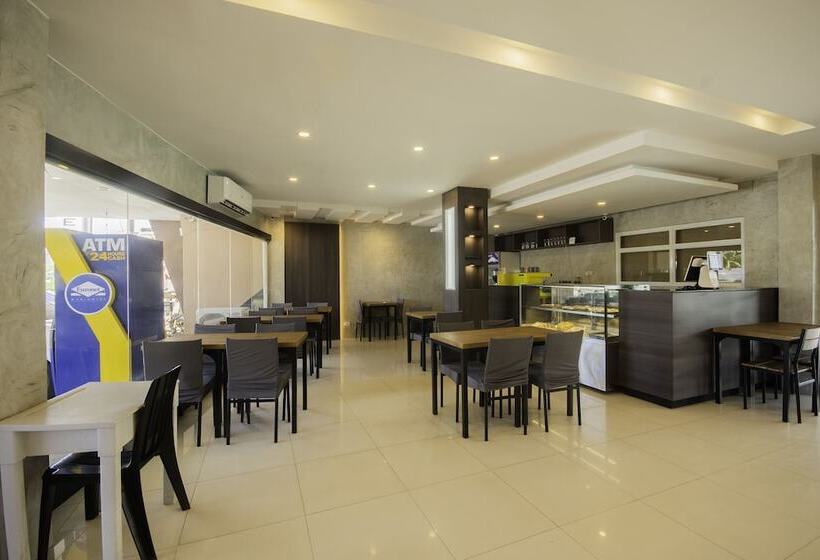 פנסיון Richdel Hotel Resort