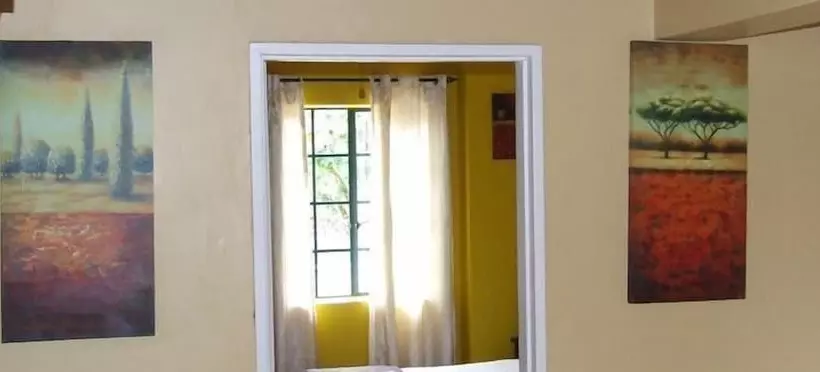 پانسیون Yes Please Guest House