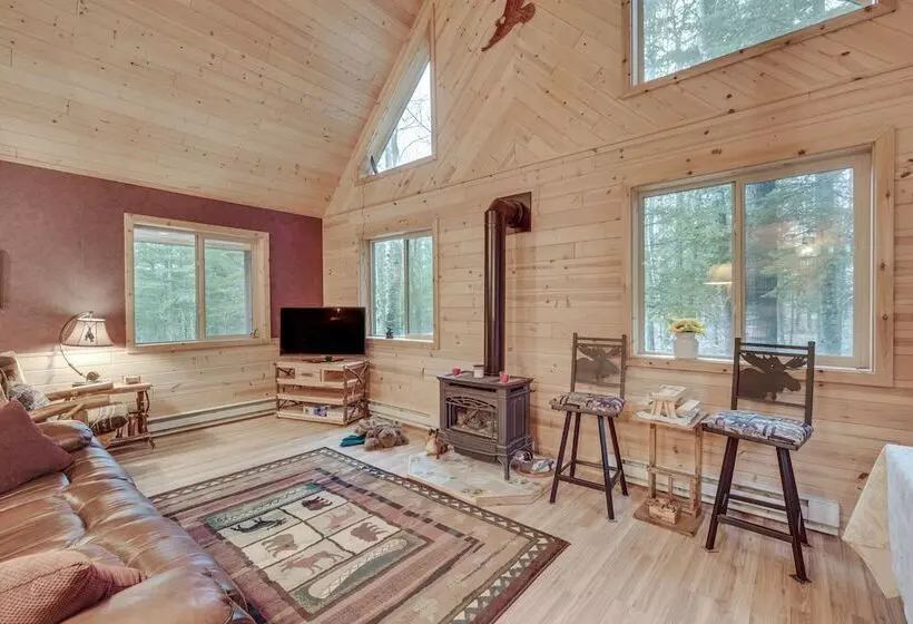 Barnum Cabin On 30 Acres W/ Soo Line Trail Access!