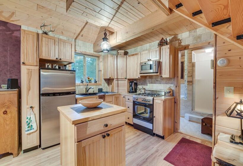 Barnum Cabin On 30 Acres W/ Soo Line Trail Access!