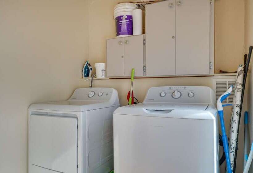 Bright Bisbee Home ~ 6 Mi To Downtown!