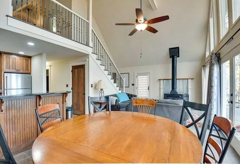 Buckhead Home W/ On Site Lake Oconee Access!