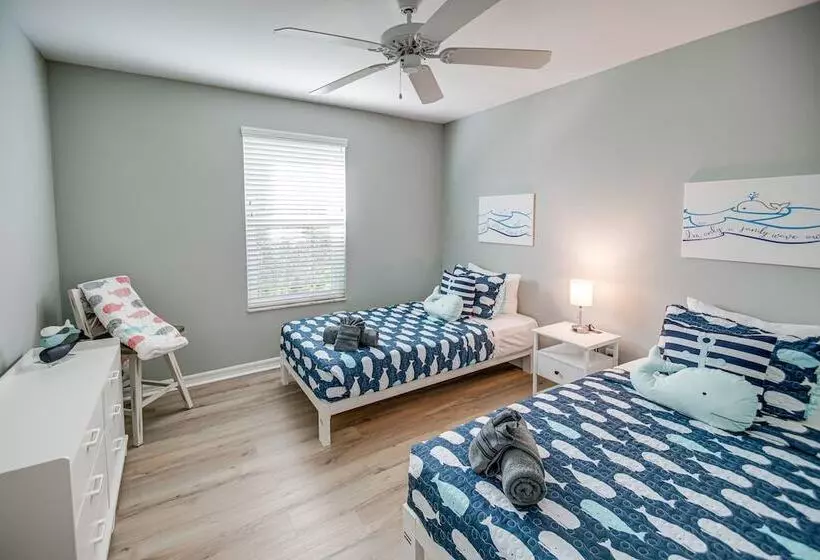 Dock & Fenced Yard: Canal Front Cape Coral Home!