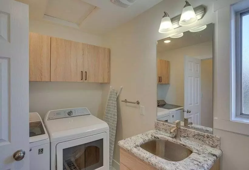 Cedar City Home W/ Mountain Views & Game Room!