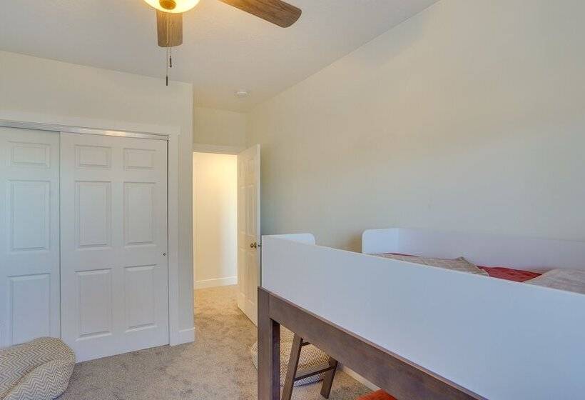 Cedar City Home W/ Mountain Views & Game Room!