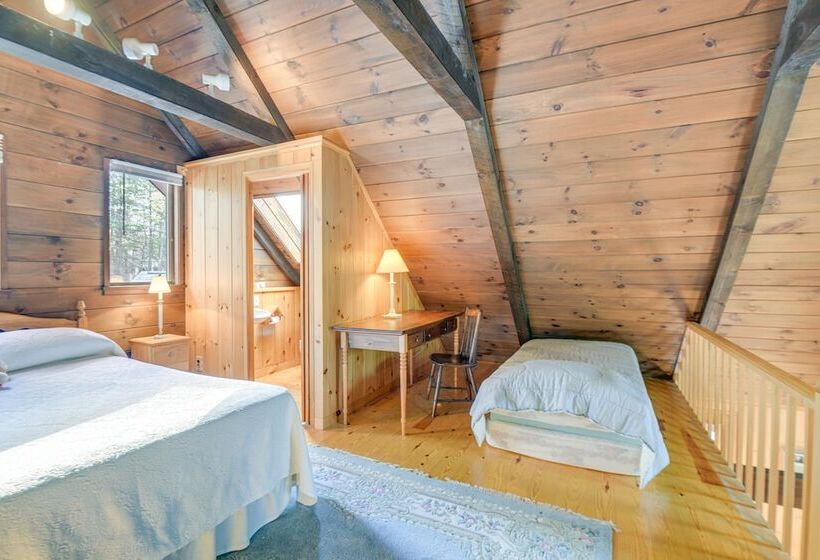 Charming Tamworth Cabin W/ Grill & Fireplace