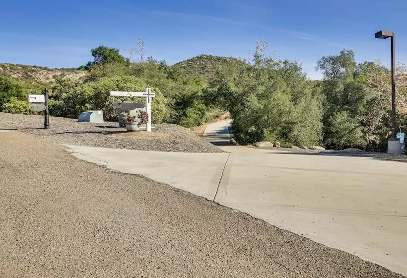 Cozy Alpine Cottage Near Casinos & Trails!