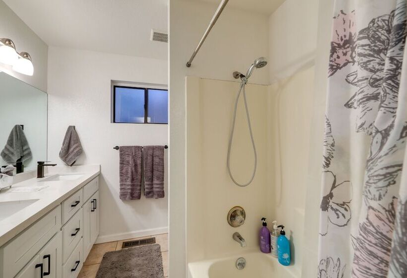 Flagstaff Retreat W/ Grill, Deck & Fireplace!