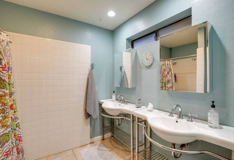 Flagstaff Retreat W/ Grill, Deck & Fireplace!