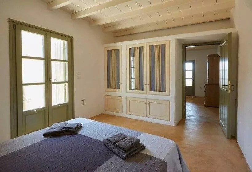 ホテル Ochre Dream Beach & Sunset Villa Naousa