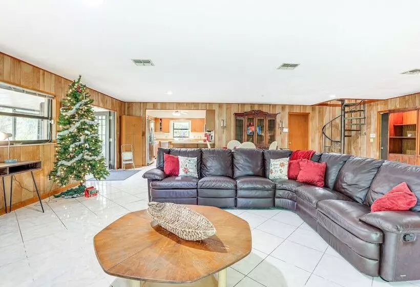 Lake Placid Home W/ Screened Porch: Near Lake Clay