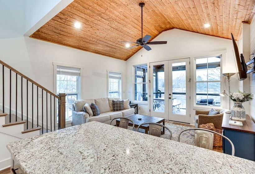 Lakefront Retreat At Waters Edge W/ Fire Pit!