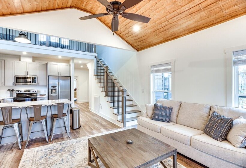 Lakefront Retreat At Waters Edge W/ Fire Pit!