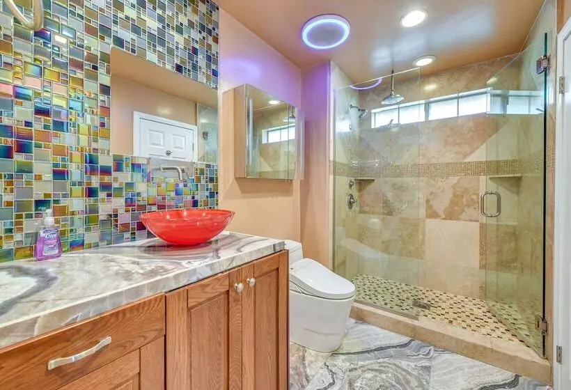 Cathedral City Gem W/ Shared Pool & Fireplace