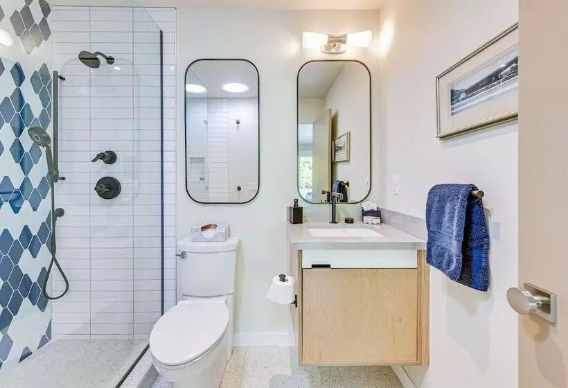 Luxe Palm Springs Home   2 Mi To Downtown!